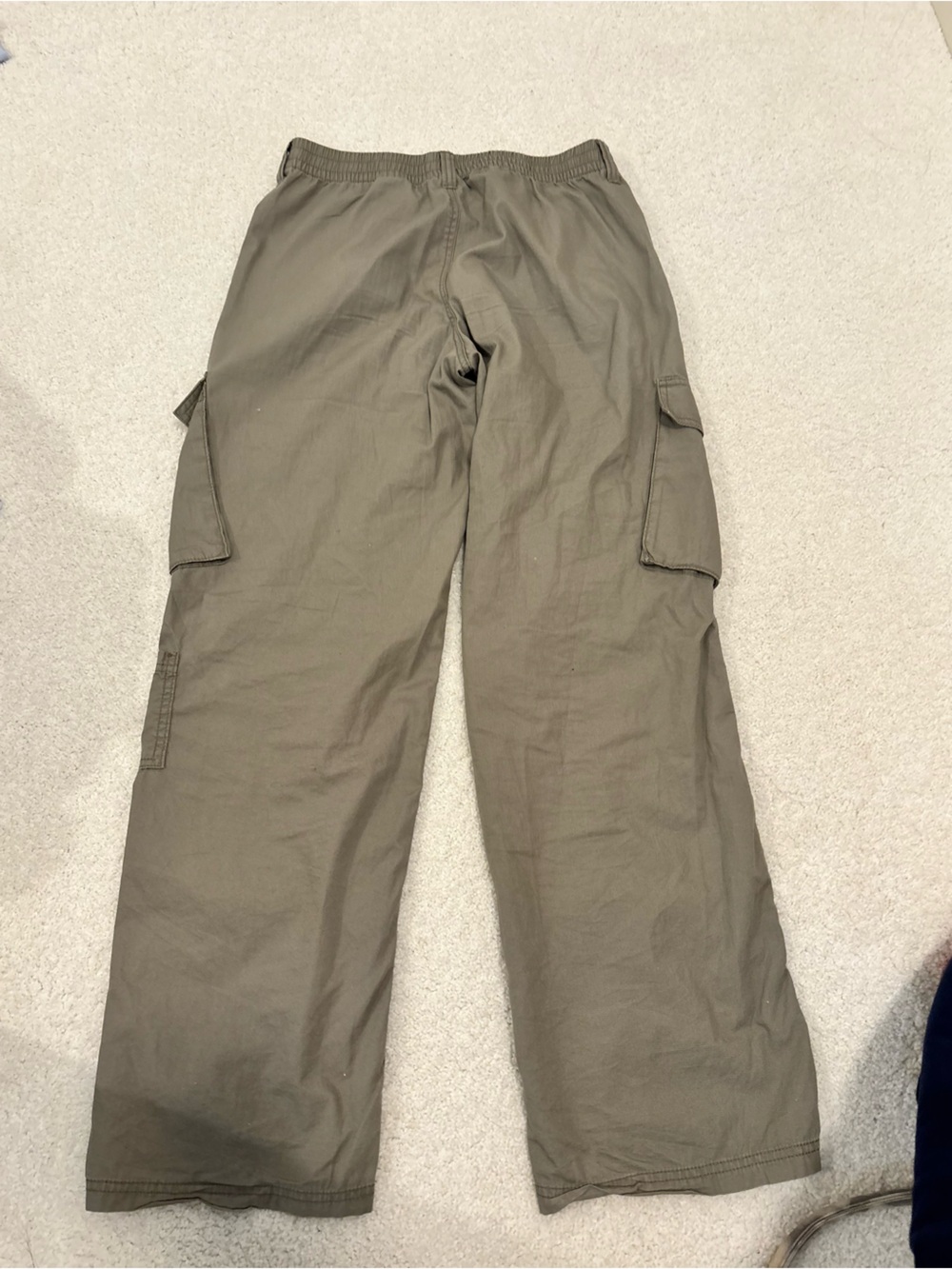 H&M Olive Cargo Jogger Pants - Picture 2 of 3